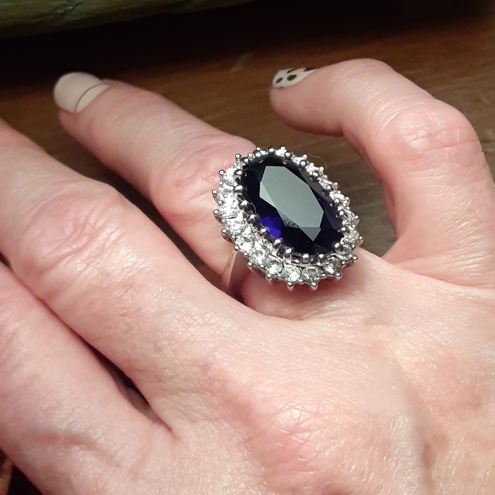 ♻️3 for $10♻️ faux Blue sapphire cocktail ring